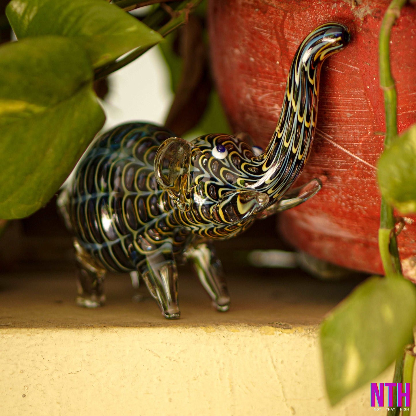 Onlybongs Jungle Glass Pipes | Not That High
