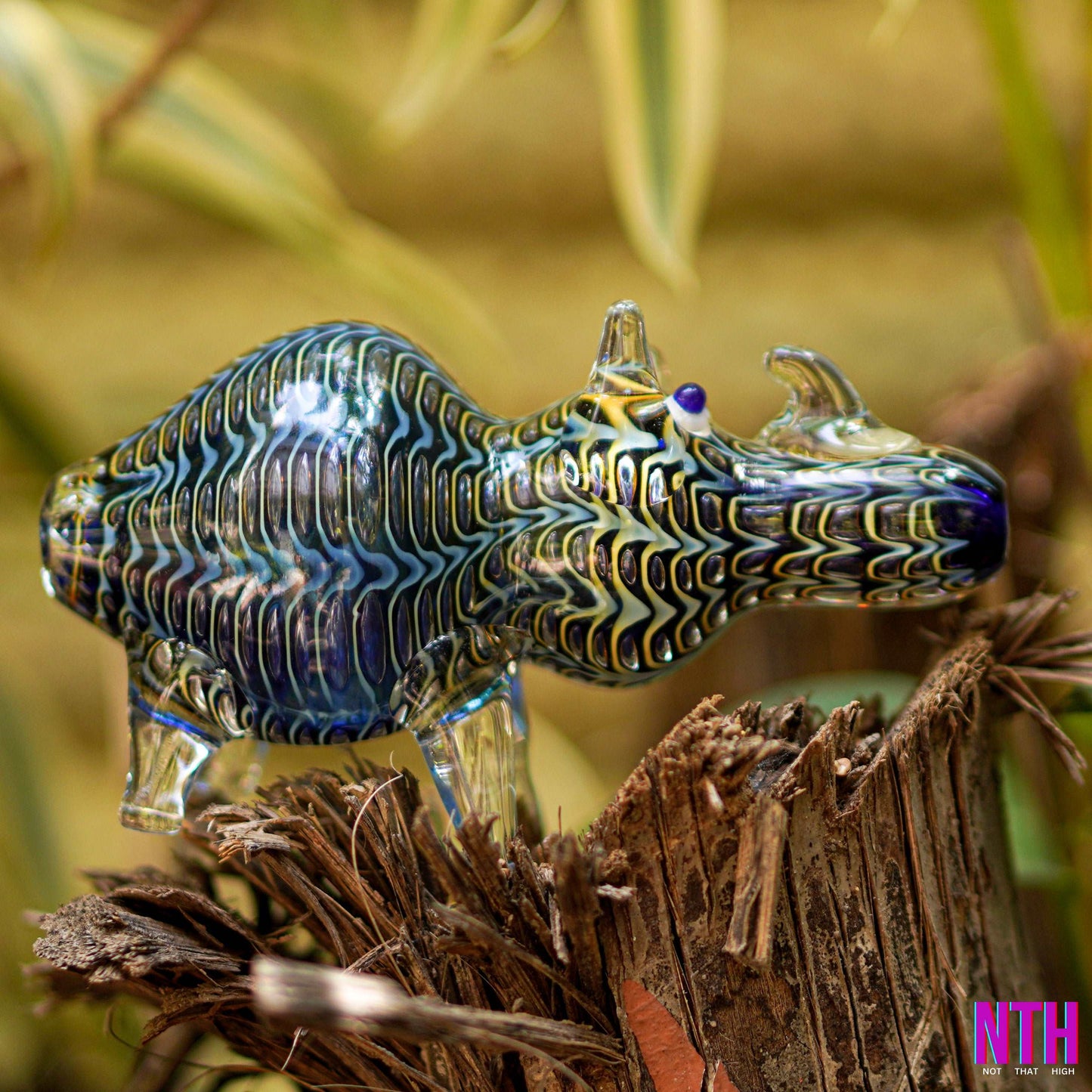 Onlybongs Jungle Glass Pipes | Not That High